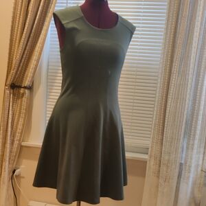 Chic Sleeveless Green Dress